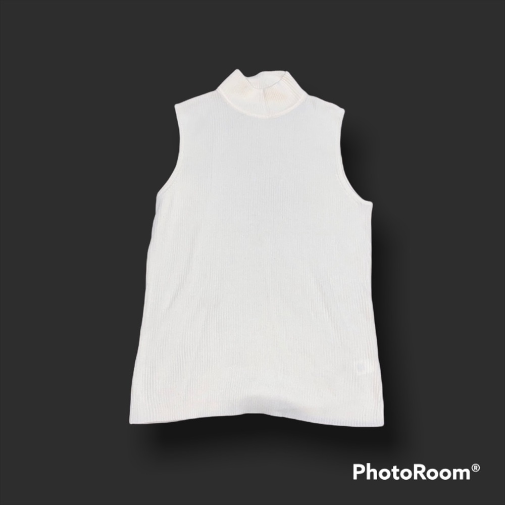 SIZE M/L Cream turtleneck sleeveless sweater